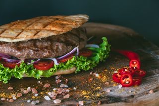 Pljeskavica pikant velika