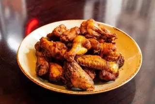 Ultimate Wings Experience 100