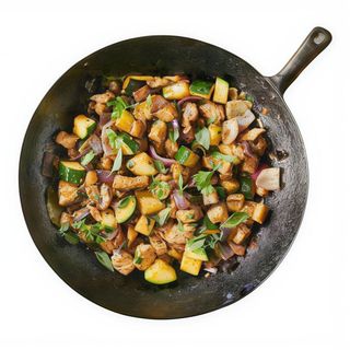 Pollo de corral al wok con picante