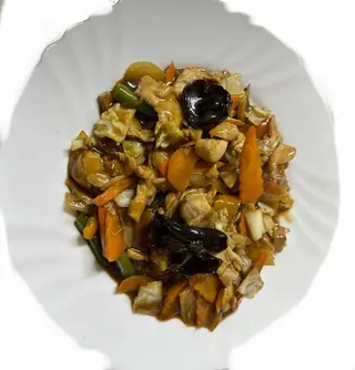 23.Pui cu legume