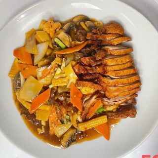 506 Plato de Pato y Marisco