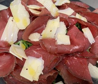 Prosciutto crudo con rucola e Grana Padano