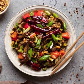 Gong Bao Beef Served With Rice  or noodles 