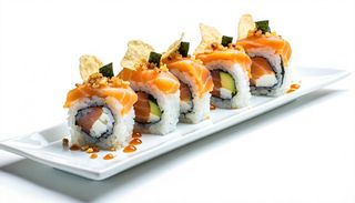 Uramaki chips smoke salmon