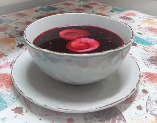 barszcz czerwony z jajkiem 300ml / 1szt