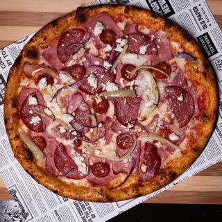 Pizza wild east (cu de toate)