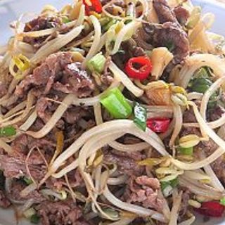 64. Ternera Con Brotes De Soja