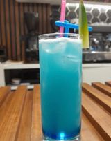 Bleu Hawaiian