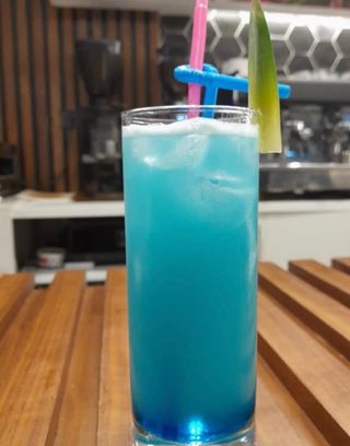 Bleu Hawaiian