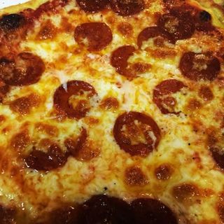 Pizza Pepperoni (33 Cm.)