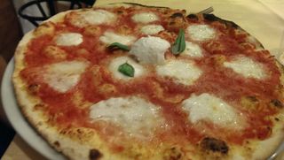 Margherita con bufala