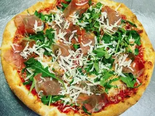 Pizza Verde Crudo Especial 