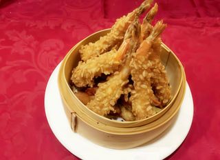 47. Langostinos en kimono