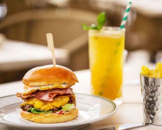 Hambúrguer Bacon e Ovo