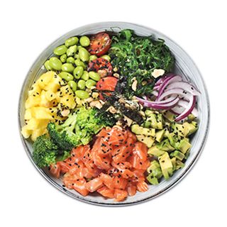 93. Salmón Poke Bowl