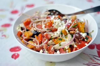 Miješana kisela salata