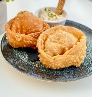 Empanada Argentina De Jamón Y Queso (1 Ud.)