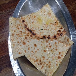 Cheese Naan