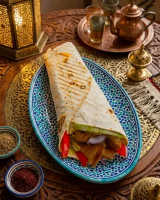 LAWASZ SHAWARMA WOŁOWA LARGE WRAP