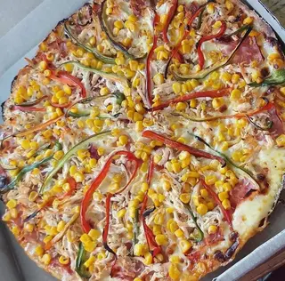 13: PIZZA CON MAÍZ FAMILIAR 