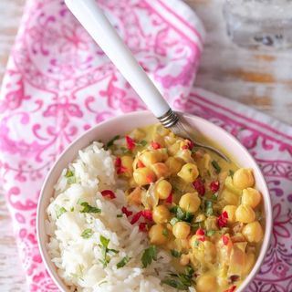 Tapa De Arroz Con Verduras Y Garbanzos