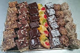 Platou mare miniprajituri