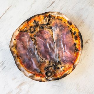 Funghi e prosciutto bianca