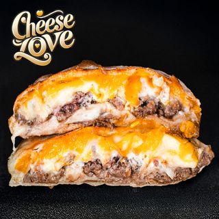 LA CHEESE LOVE