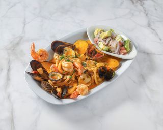 Encocado de mariscos