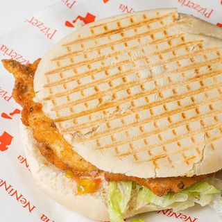 Campero de filete de pollo empanado