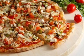 Pizza with vegetables