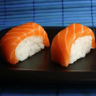 Nigiri De Salmón (6 Pzs.)