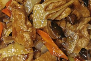 B5 - Porco com Bambu e Cogumelos