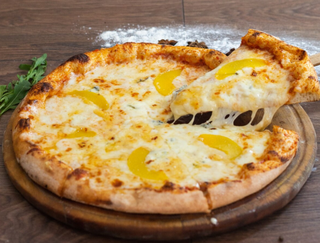 Pizza de piña (32 cm.)