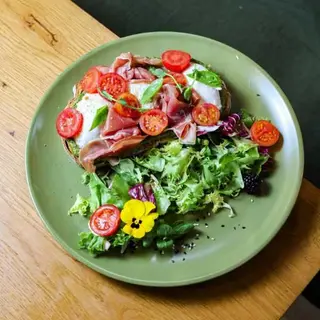 Tosta Burrata e Presunto