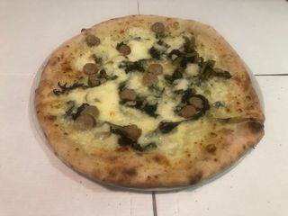 Pizza classica italiana singola partenopea
