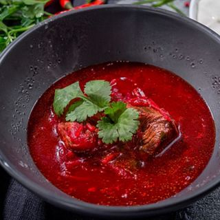 Борщ з м'ясом (450/30г)