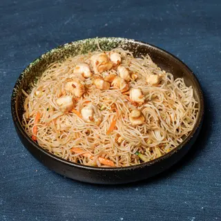 Spaghetti di riso con pollo