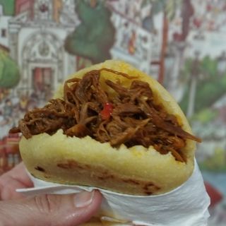 Arepa De Carne Desmechada De Ternera (1 Ud.)