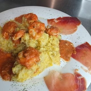 Mofongo Con Queso Y Salami