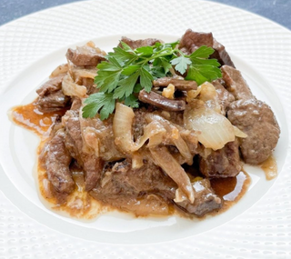 Hígado De Ternera Encebollado