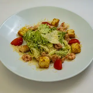 Цезар з креветками та лососем (230г)