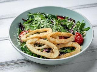 Зелений мікс з кальмаром (190g)