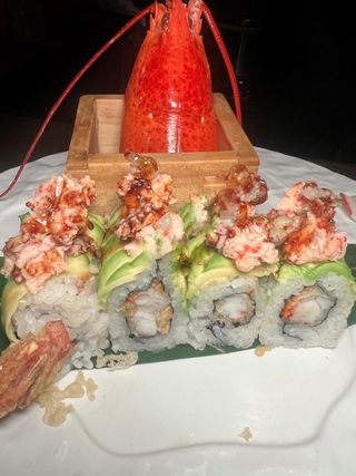 Uramaki astice roll