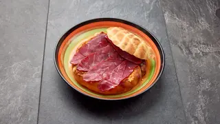 Komplet lepinja sa pršutom