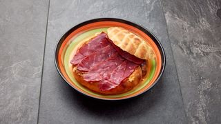 Komplet lepinja sa pršutom