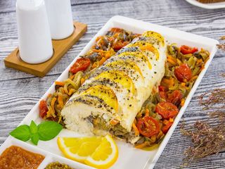 Филе судака с овощами