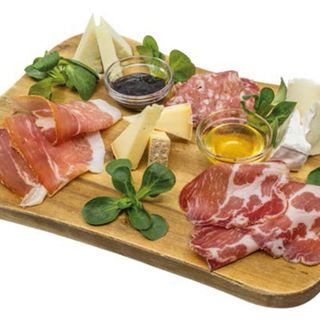 Salumi e formaggi