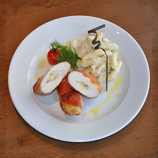 Punjena piletina sa pršutom i dimljenim sirom