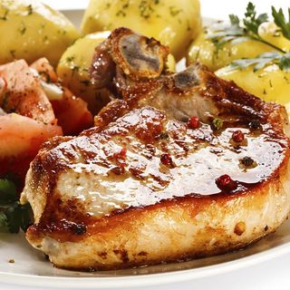 Meniu grill cotlet de porc